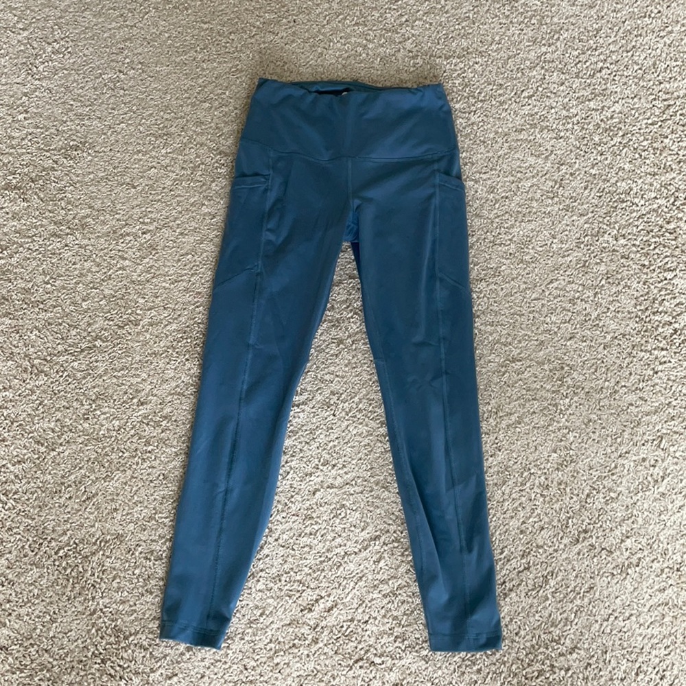 Blue leggings